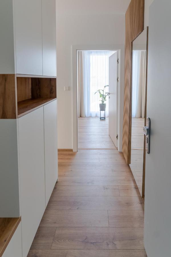 Avocado Apartment Victory Port Liptovský Mikuláš Dış mekan fotoğraf